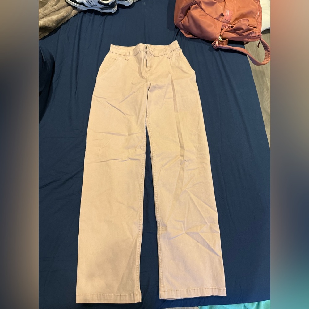 Light pink/ tannish cargo pants